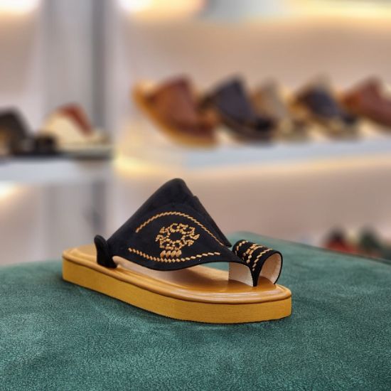 صورة زبيري وطني مطرز شامواه موديل م123